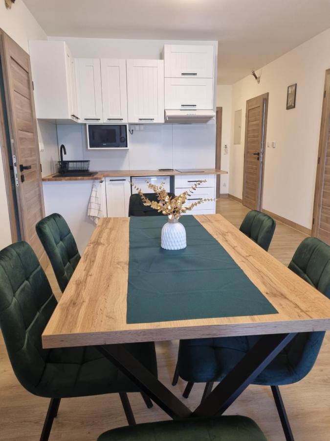 Banska Nizna Apartamenty Jelen Pod Grapom מראה חיצוני תמונה