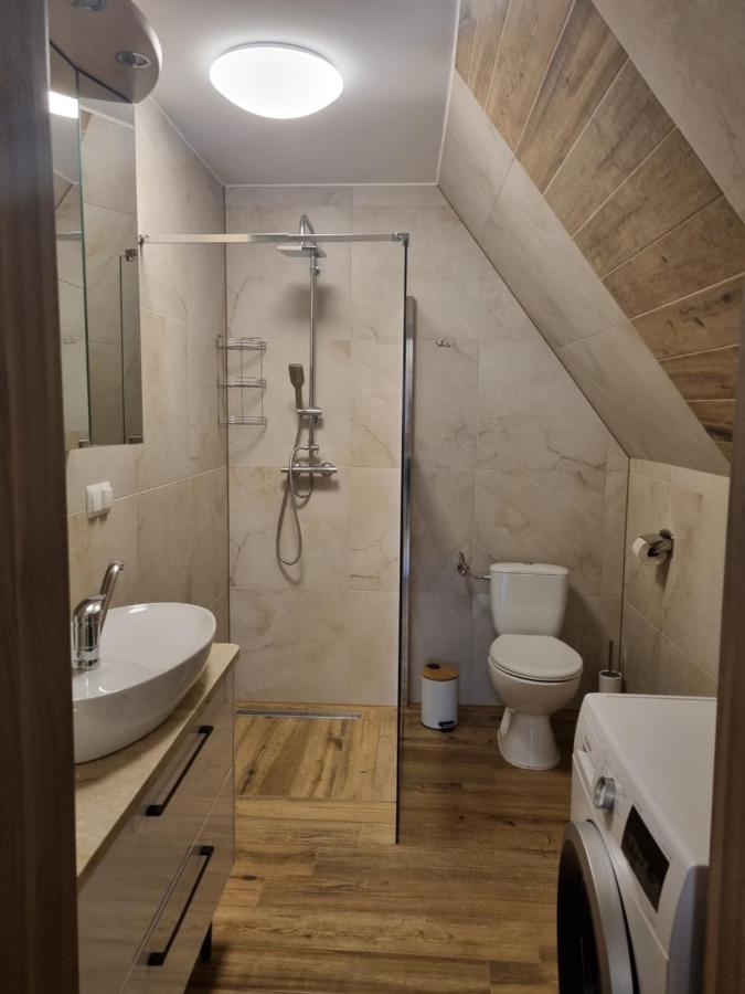 Banska Nizna Apartamenty Jelen Pod Grapom מראה חיצוני תמונה