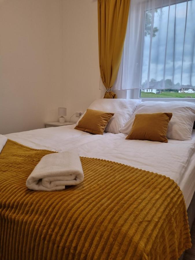 Banska Nizna Apartamenty Jelen Pod Grapom מראה חיצוני תמונה