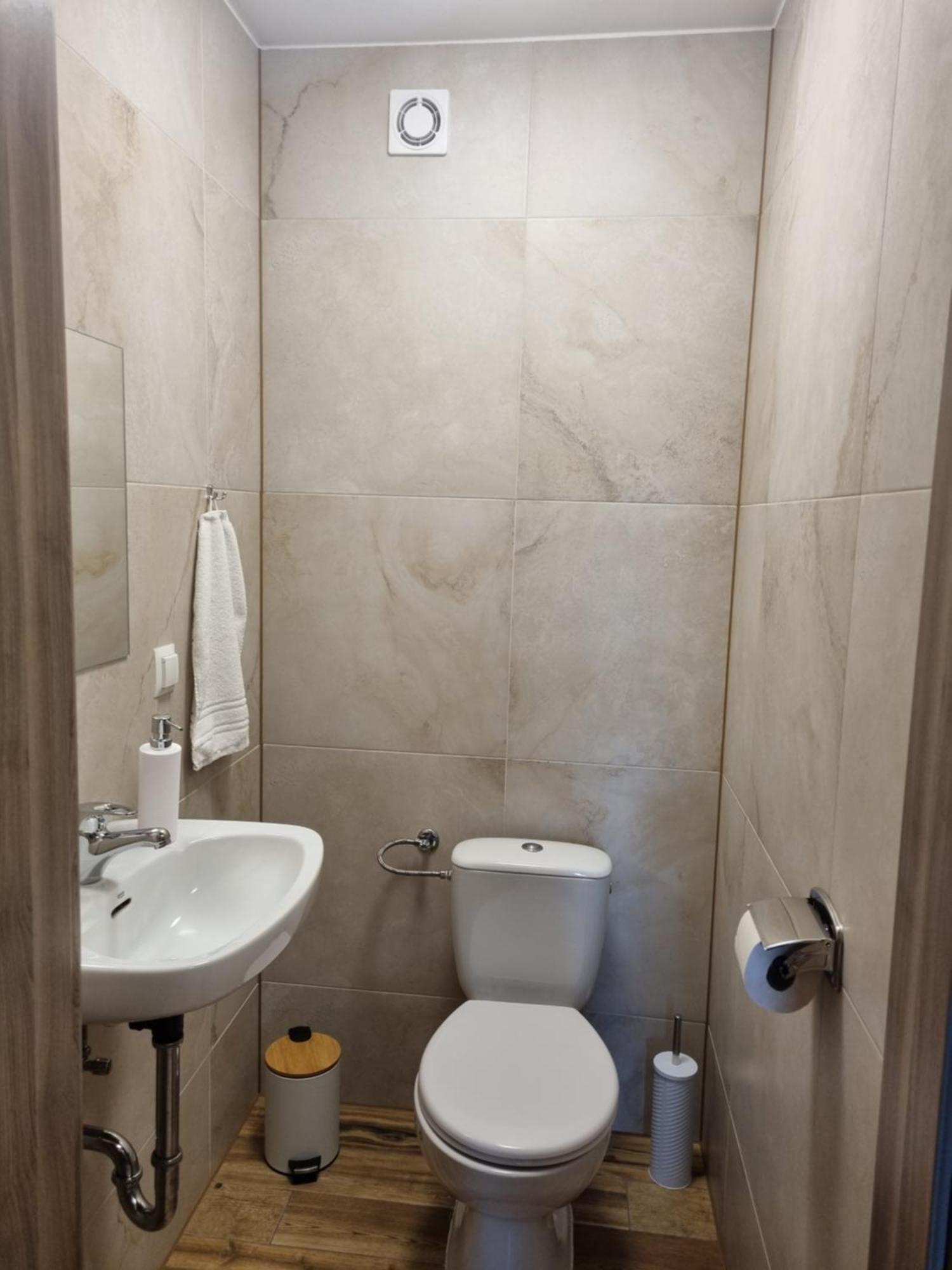 Banska Nizna Apartamenty Jelen Pod Grapom מראה חיצוני תמונה