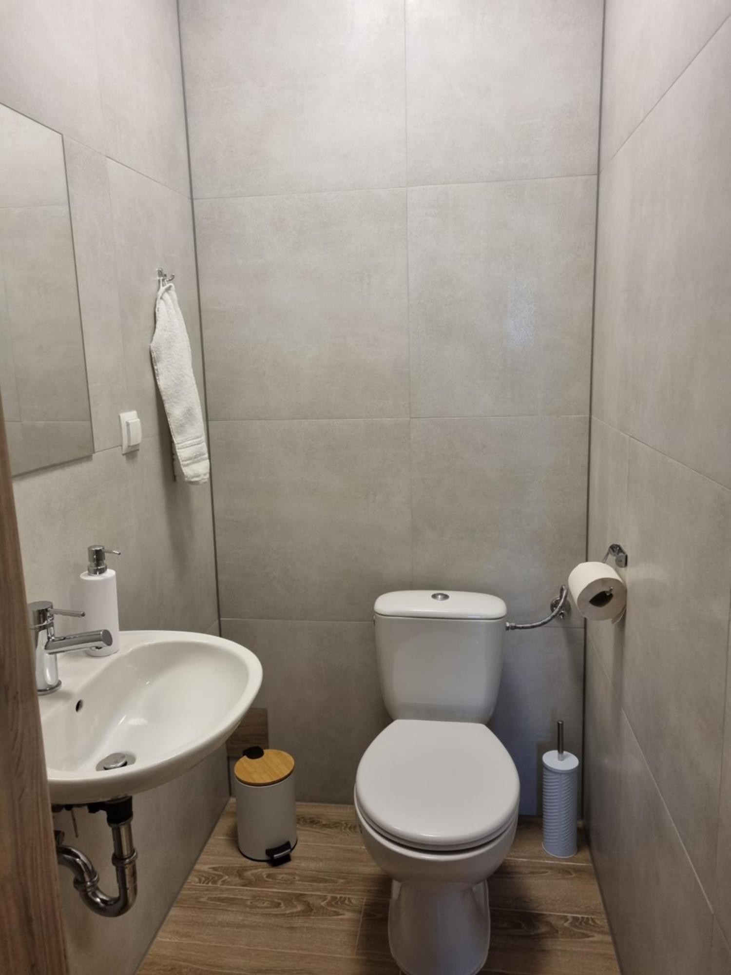 Banska Nizna Apartamenty Jelen Pod Grapom מראה חיצוני תמונה